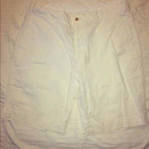 Polo Ralph Lauren White Shorts with wooden button